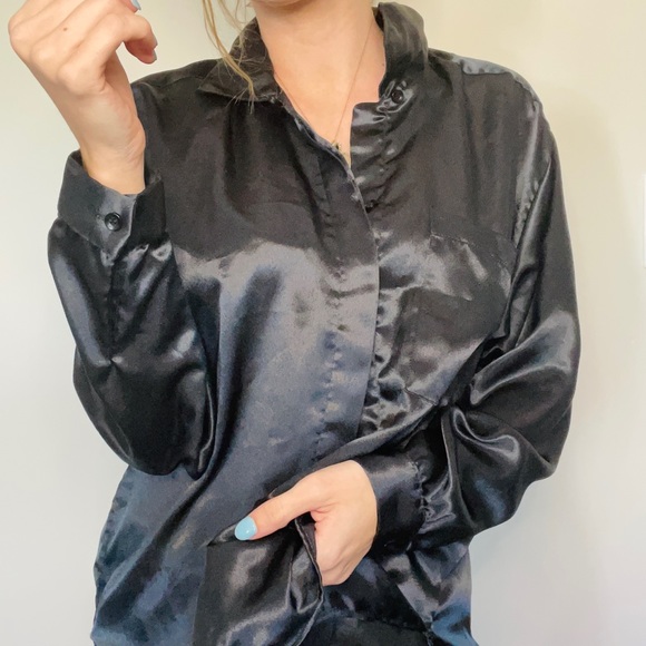 Vintage Satin Feel Button Down - Picture 3 of 4